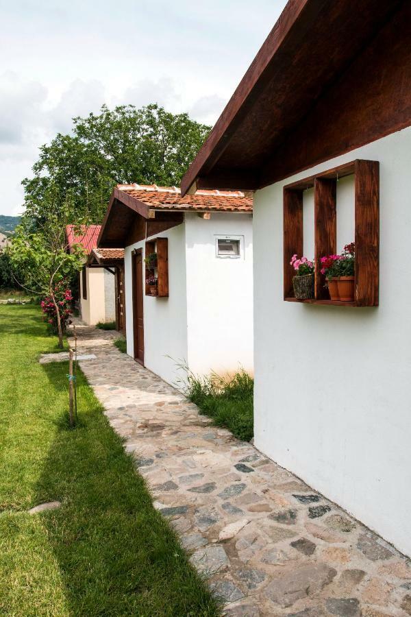 La Livada Villa Greci Екстериор снимка